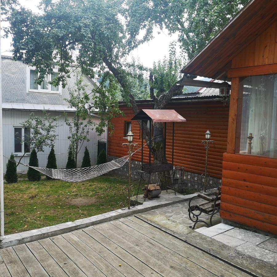 Kotiedzh U Mariny Villa Yaremche Exterior photo