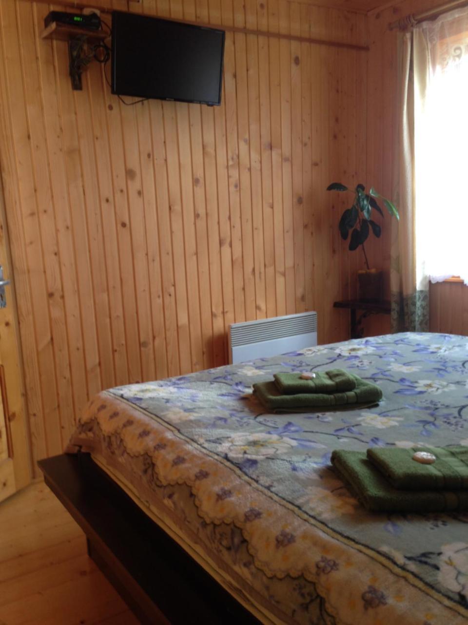 Kotiedzh U Mariny Villa Yaremche Exterior photo